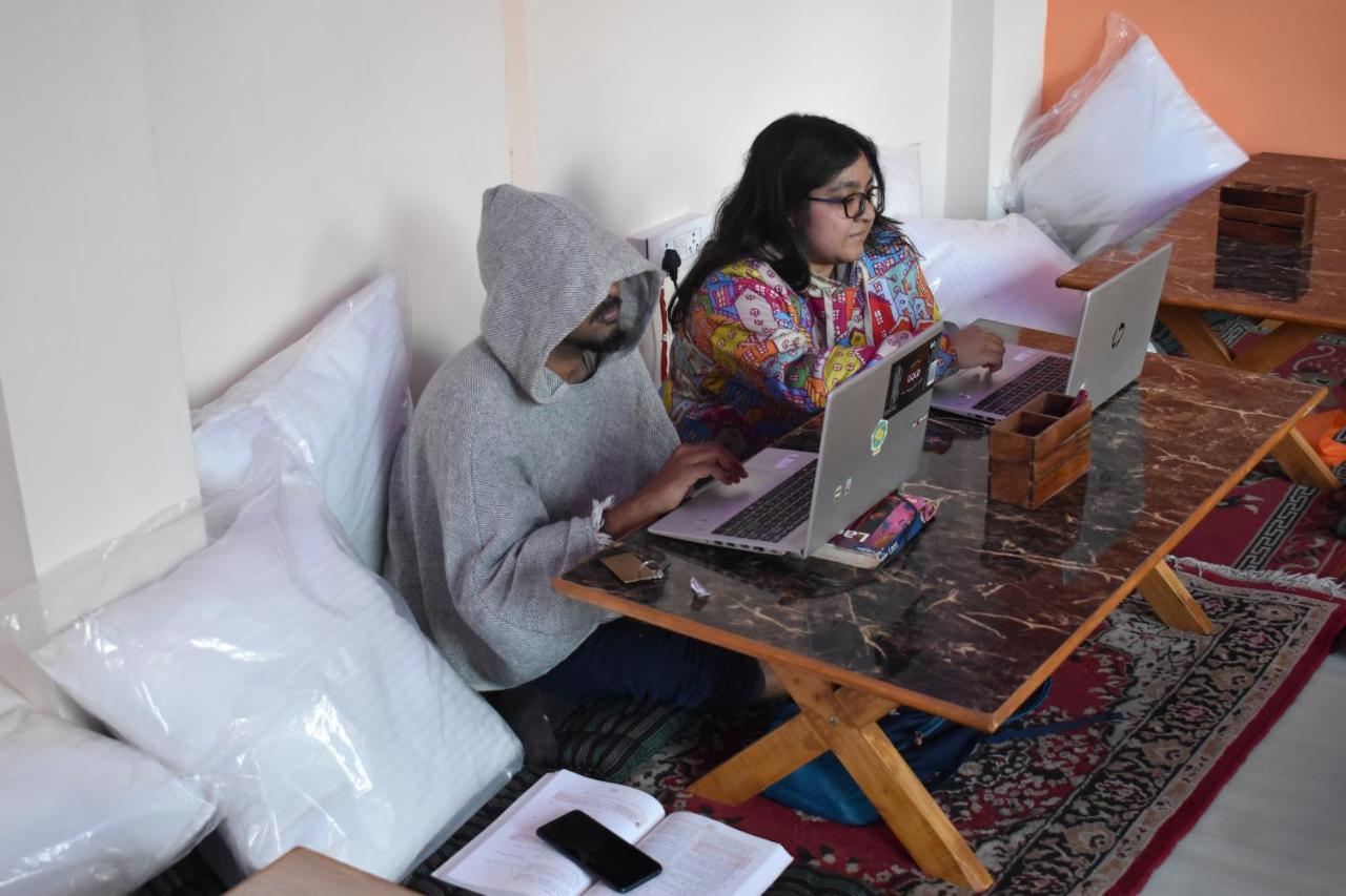 Hostel Who Needs Map Mcleodganj McLeod Ganj Bagian luar foto